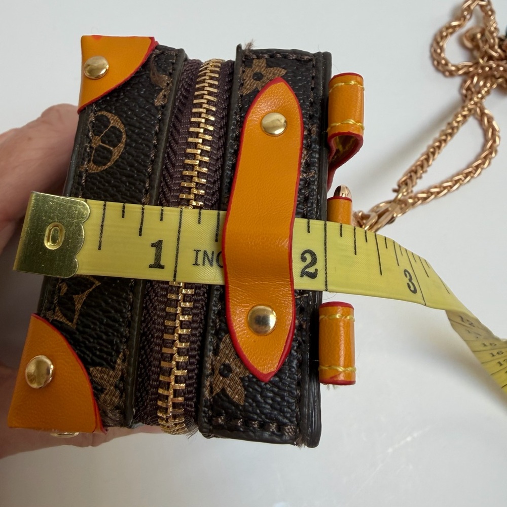 Adorable LV Like, Mini Luggage Bag with Gold Chain Adjustable Strap NWOT - Picture 12 of 15